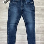 Black Letter Ankle Fit Jeans